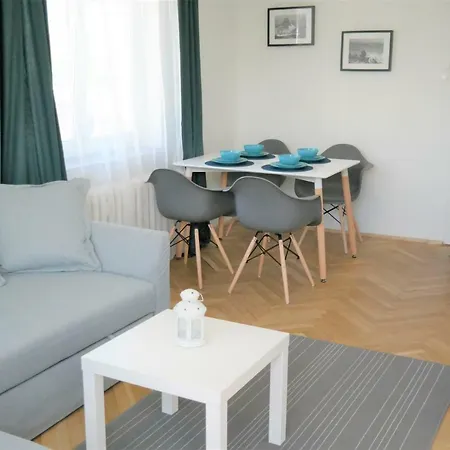 Kamienna Gora Appartement